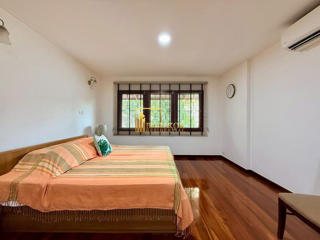 รูป Exceptional 4 Bedroom House in Vibrant Nana Area - BR28305SH - รูปที่ 24/45