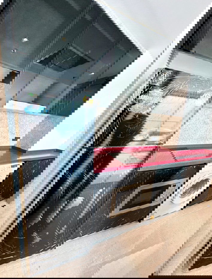 picture The Riviera Ocean Drive 1 Bedroom Condo For Sale - 7/10