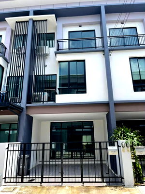 เช่าโฮมออฟฟิศ ถนนกรุงเทพ-ชลบุรี มอเตอร์เวย์ : [ให้เช่า]ทาวน์โฮม พร้อมอยู่ ซิตี้ลิงก์ พระราม 9 - ศรีนครินทร์ (City Link Rama 9 - Srinakarin)