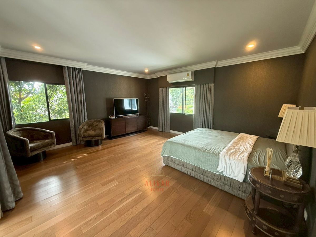 รูป RH120325 ให้เช่า บ้านเดี่ยว 2ชั้น หลังมุม 4 ห้องนอน at Burasiri Pattanakarn ติด club house - รูปที่ 10/29