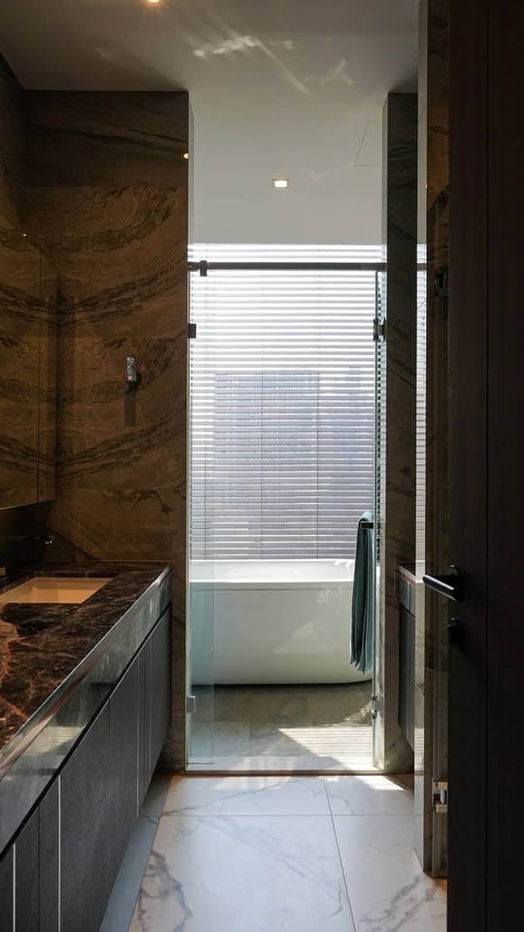 รูป ✅ ✅ LAVIQ Sukhumvit 57 , Super Luxury 3 ห้องนอน พร้อมเข้าอยู่ ติดต่อไลน์ @bktasset โทร 095-325-8928 - รูปที่ 12/19