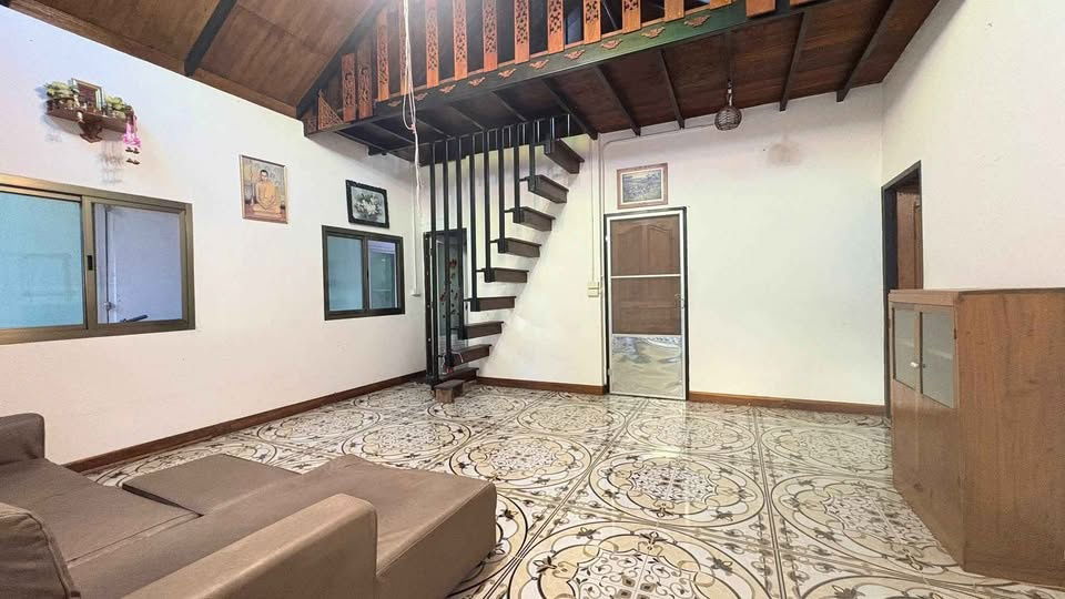 รูป ให้เช่าบ้านสวยทำเลดี พร้อมเข้าอยู่ได้เลย ซ.อินทราวาส เขตตลิ่งชัน ห่างถนนราชพฤกษ์เพียง 120 เมตร - รูปที่ 2/8