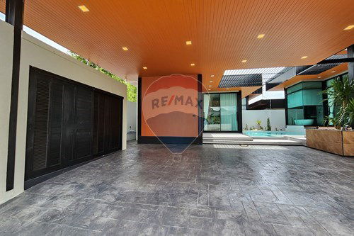 รูป [920611003-86] พูลวิลล่า สัตหีบ - รูปที่ 63/72