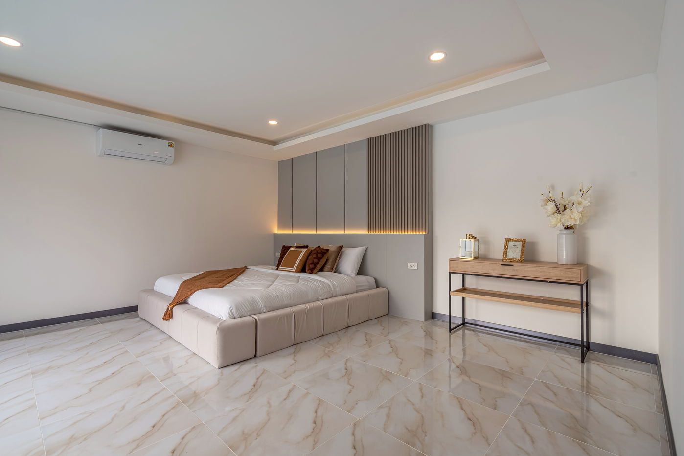 รูป ขายบ้านเดี่ยว 5 ห้องนอน พูลวิลล่า อีสต์ปัตตา - รูปที่ 19/28