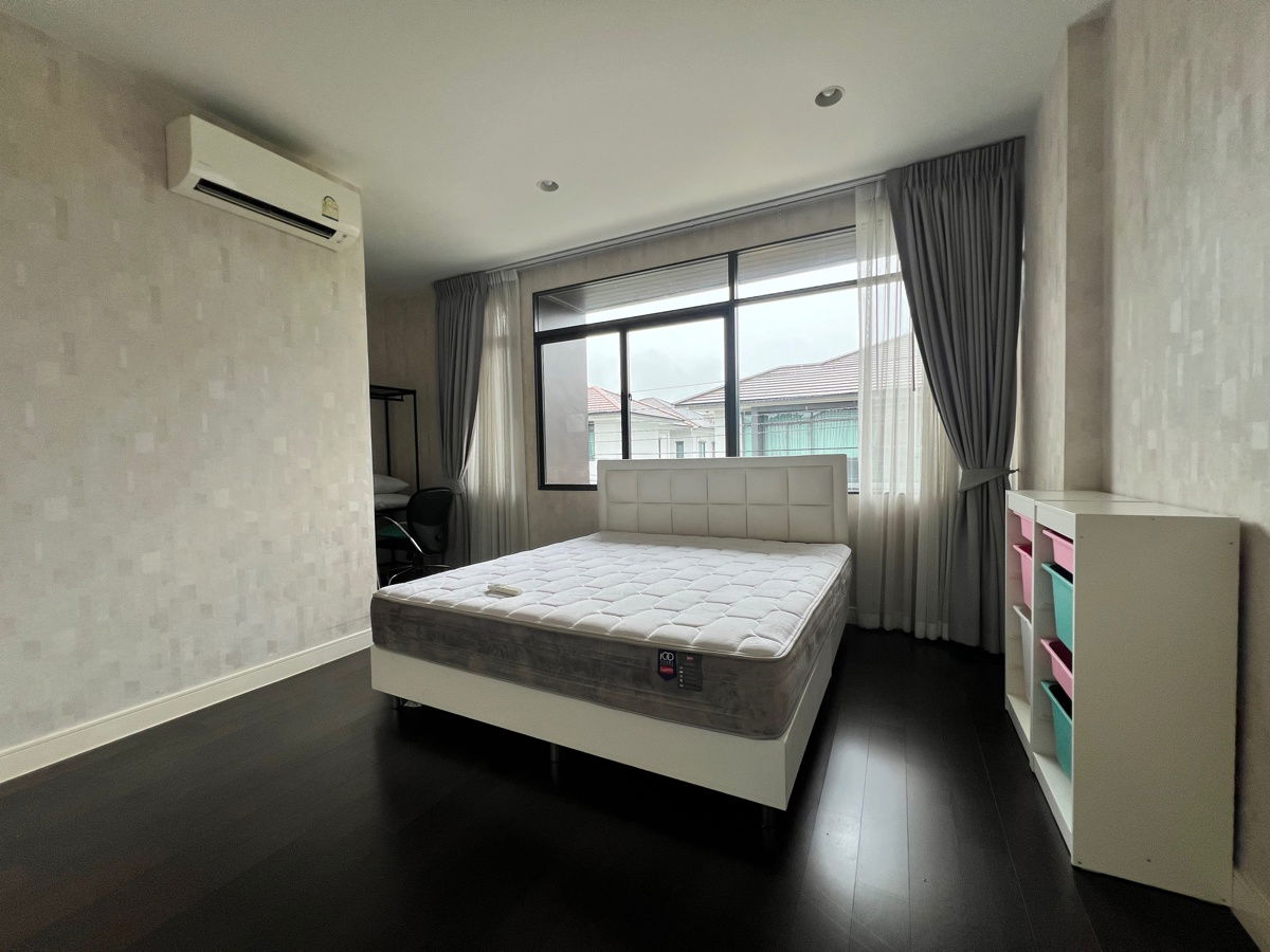 รูป 💥House for rent at Setthasiri Krungthep Kreetha, 4 bedroom ,corner unite, Near Brighton collage - รูปที่ 9/17