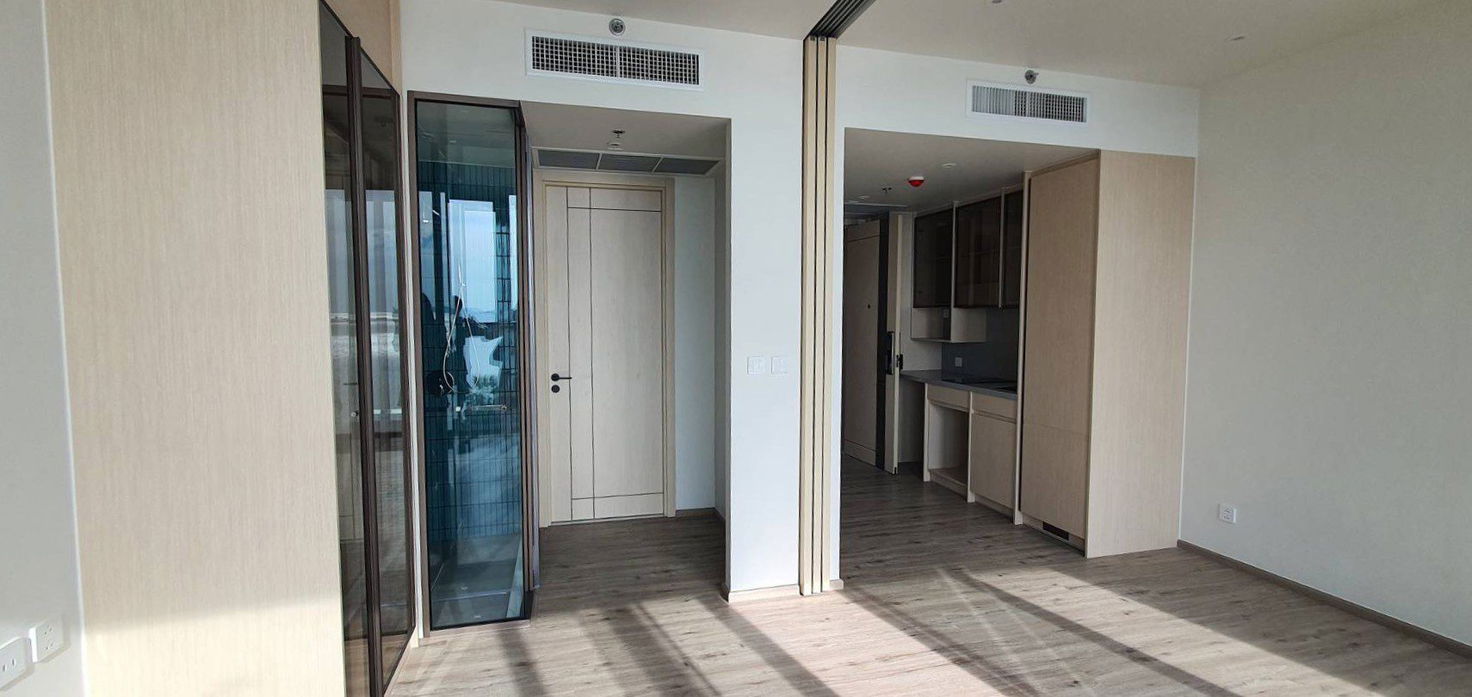 รูป คอนโดวิวทะเลสุดหรูทันสมัย ​​1 ห้องนอน ที่ AROM Wongamat - รูปที่ 1/10