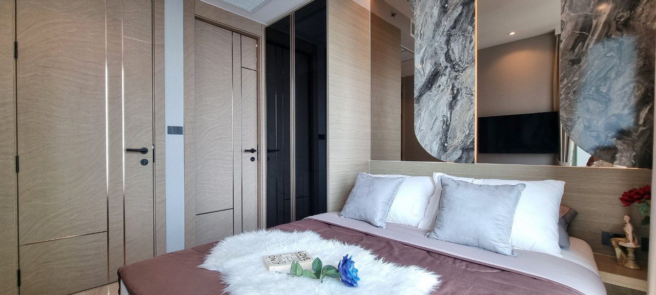 picture Riviera Ocean Drive 1 Bed for Sale - 8/15