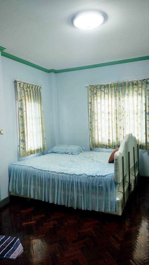 picture A detached house for rent with 3 bedrooms and 2 bathrooms - 13/16