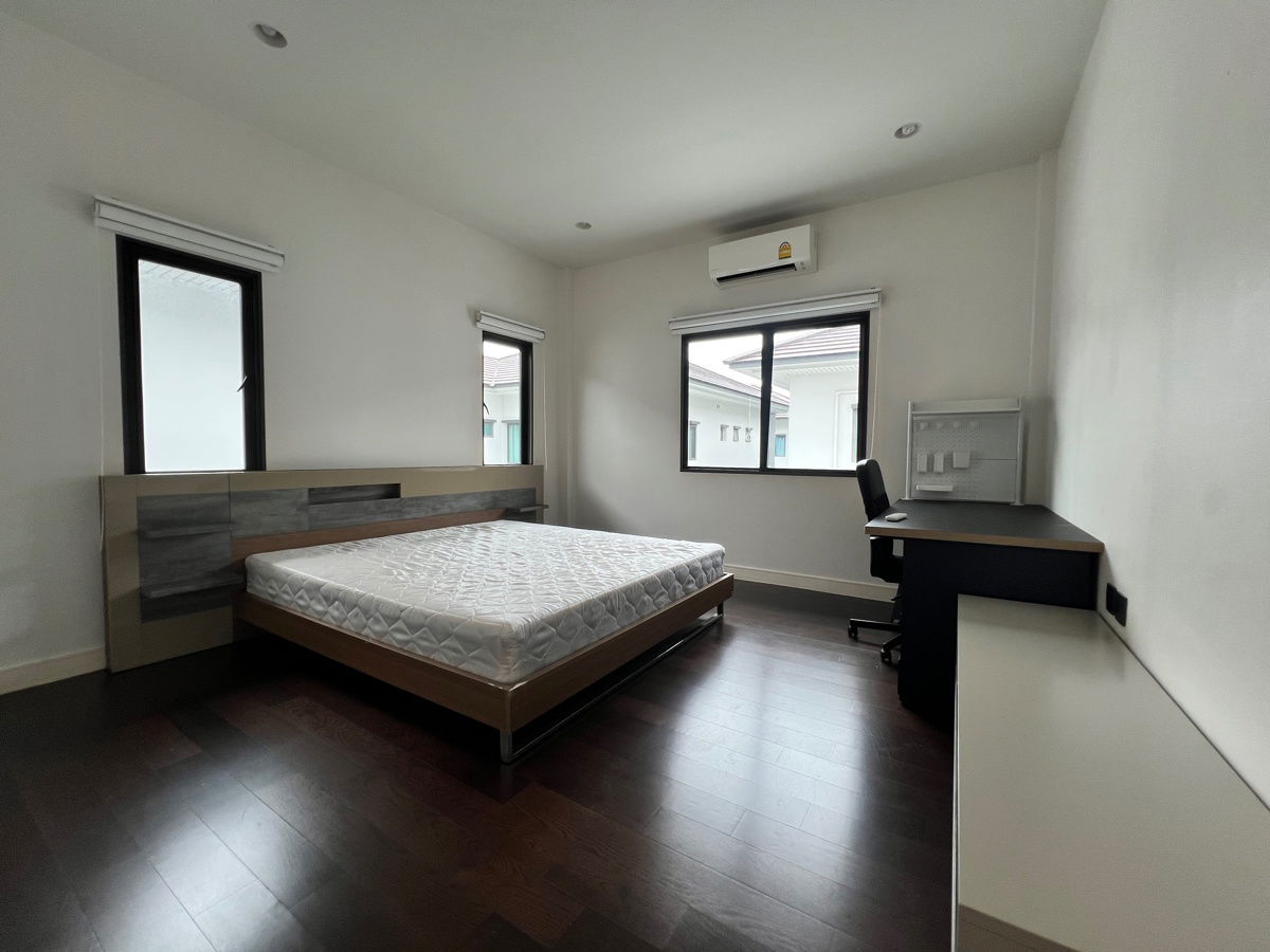 รูป 💥House for rent at Setthasiri Krungthep Kreetha, 4 bedroom ,corner unite, Near Brighton collage - รูปที่ 10/17