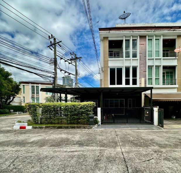 รูป ขายทาวน์โฮม 3 ชั้น บ้านกลางเมือง S-Sense พระราม 9 - ลาดพร้าว พร้อมเข้าอยู่ ใกล้รร.ฝรั่งเศสนานาชาติ กรุงเทพ - รูปที่ 2/14