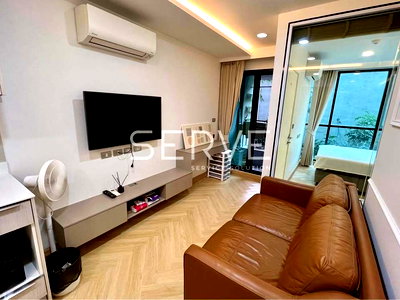 Condos for sale : Nice Room 1 Bed with Bathtub Good Location Shuttle Bus to BTS Thong Lo 850 m. at Vtara Sukhumvit 36 Condo  / For Sale