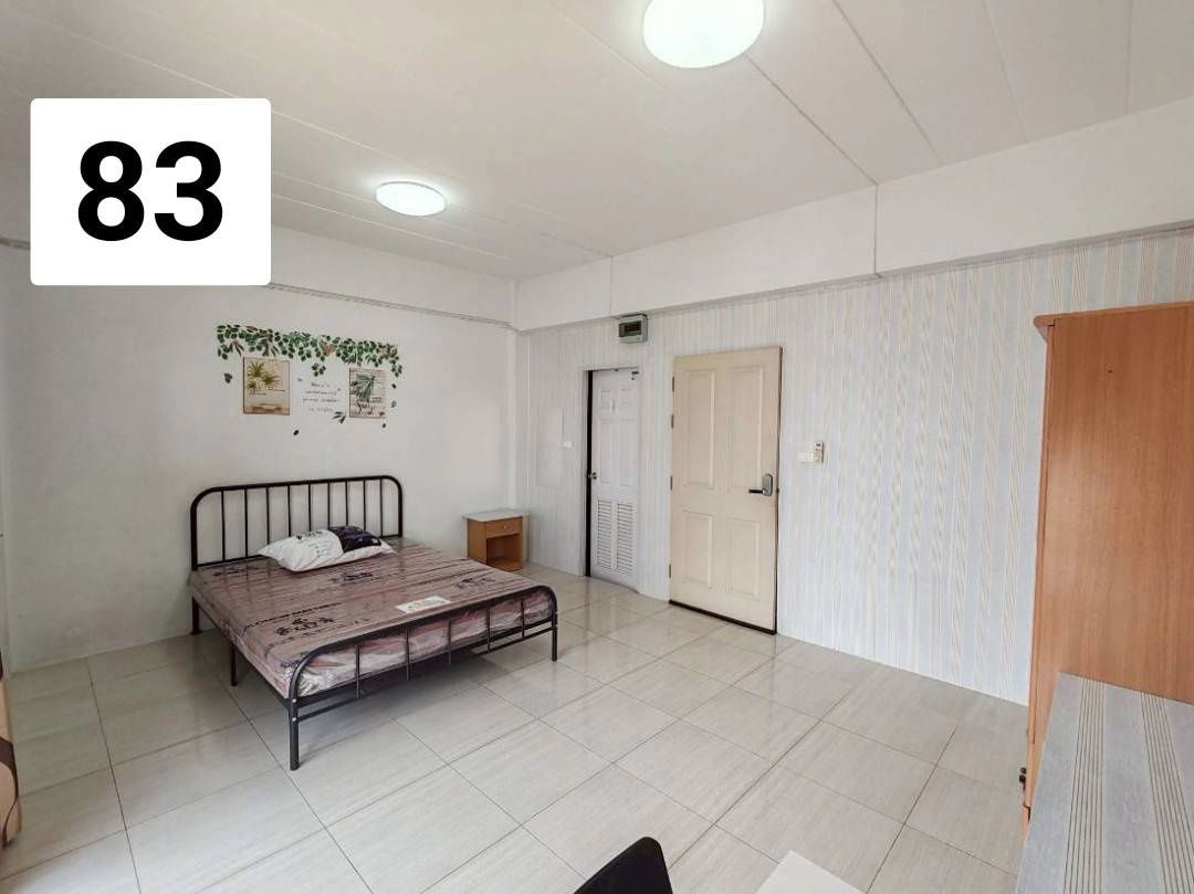 รูป ขายอาคารพาณิชย์ (พร้อมผู้เช่า) ในโครงการดีคอมเพล็กซ์ ศรีราชา-นิคมปิ่นทอง1 อาคารสูง 3 ชั้น ต.หนองขาม อ.ศรีราชา - รูปที่ 5/9