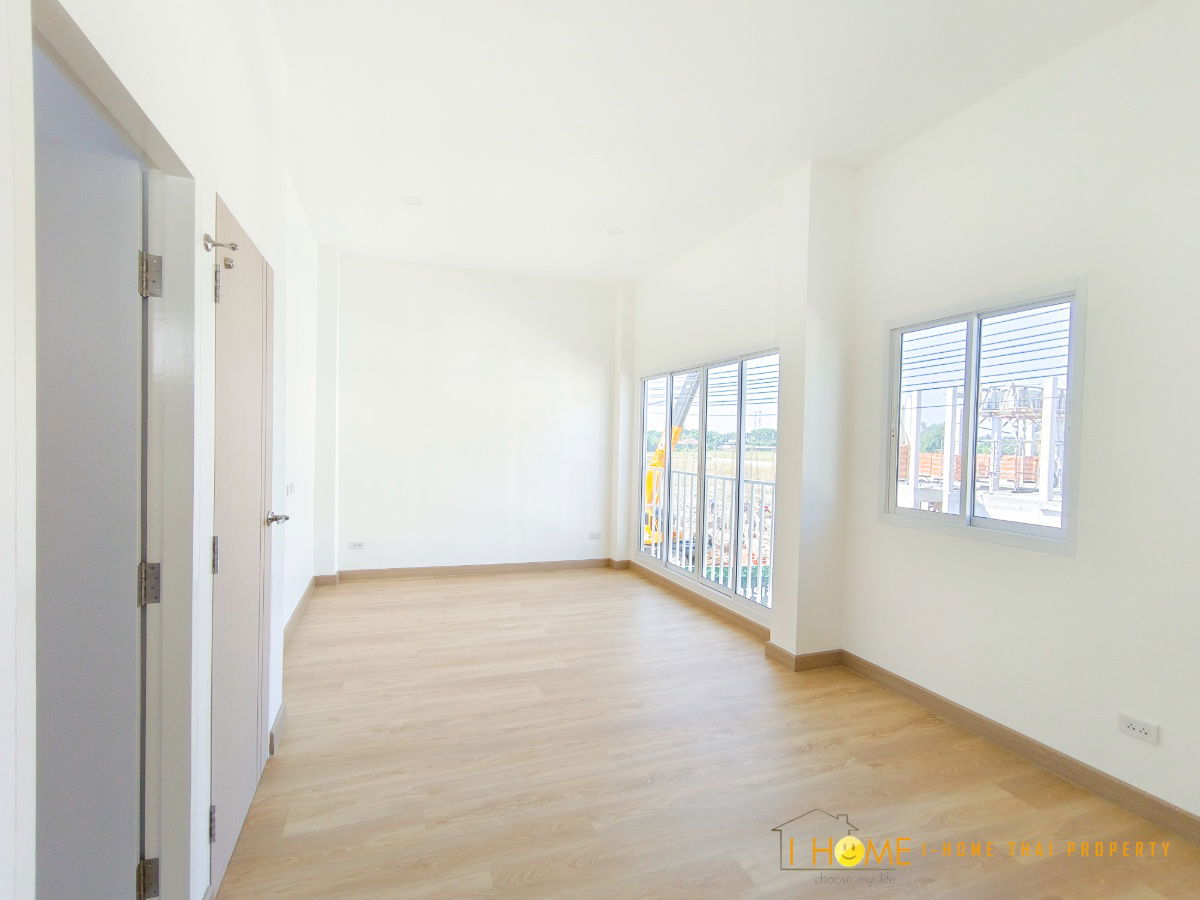 รูป ขายบ้านแฝดสองชั้น 3 ห้องนอน 3 ห้องน้ำ 1 ห้องครัว 2 ที่จอดรถ - รูปที่ 26/33