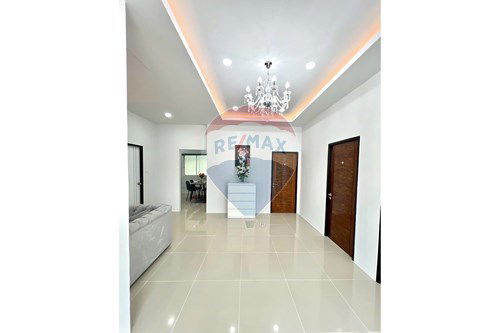 รูป [920611001-401] บ้านหรูบางละมุง พัทยา พร้อมอยู่ 284 ตร.ม. - รูปที่ 19/20