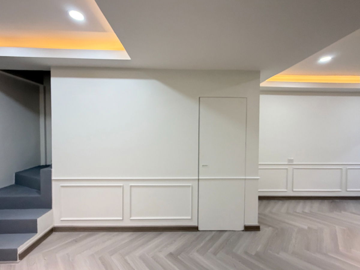 รูป ทาว์นโฮมรีโนเวทใหม่ทั้งหลัง พร้อมเข้าอยู่ โชคชัย 4 ซอย 22 ใกล้รถไฟฟ้า ราคาน่ารักเพียง 3.79 M เท่านั้นน - รูปที่ 14/15