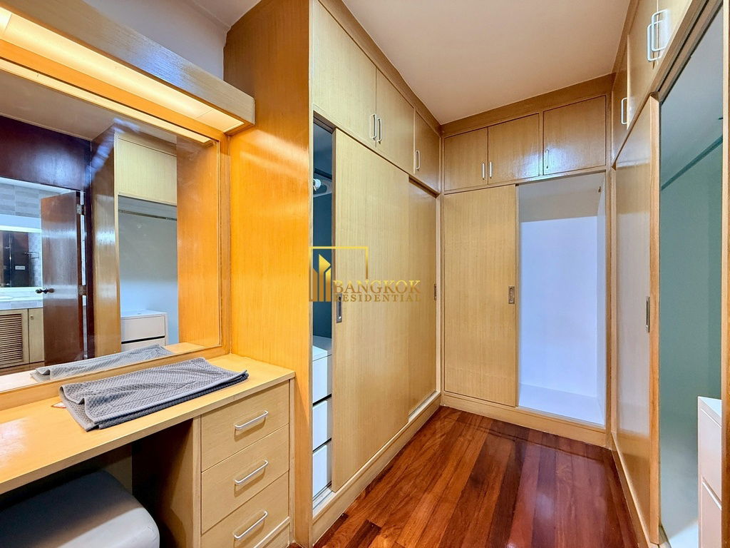 รูป Exceptional 4 Bedroom House in Vibrant Nana Area - BR28305SH - รูปที่ 27/45