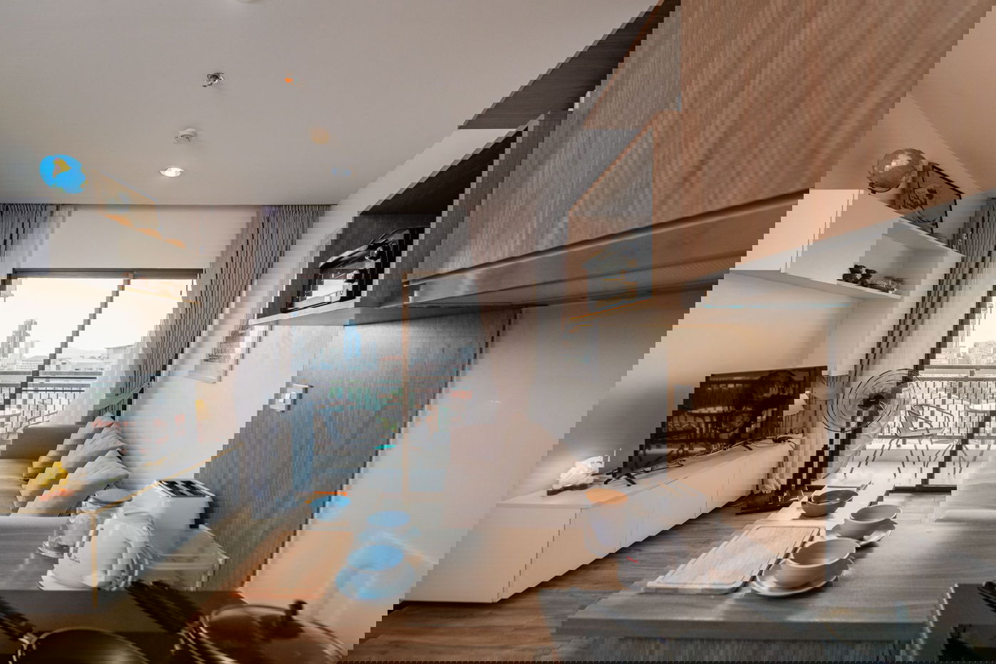 picture Treetops Condominium 1 Bedroom for Sale - 8/16