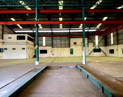 เช่าโรงงาน เมืองสมุทรสาคร สมุทรสาคร : ให้เช่า โกดัง โรงงาน พร้อมสำนักงาน โกดังมีเครน ทำเล ริมถนนพระราม 2 กม.42 / พื้นที่ดิน 2.5 ไร่ / พื้นที่ใช้สอยรวม 1,450 ตารางเมตร / รถเทเลอร์เข้าออกได้