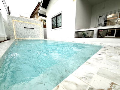 บ้านเดี่ยว ชลบุรี : 4-Bedroom Pool House for Rent