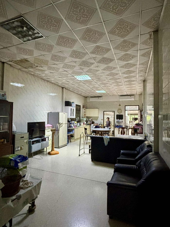 รูป ขายอาคารพาณิชย์ 2 ชั้น 48 ตรว. ติดถนนเชิงทะเล ทำเลทอง เจ้าของขายเอง-ต่อรองได้ - รูปที่ 4/10