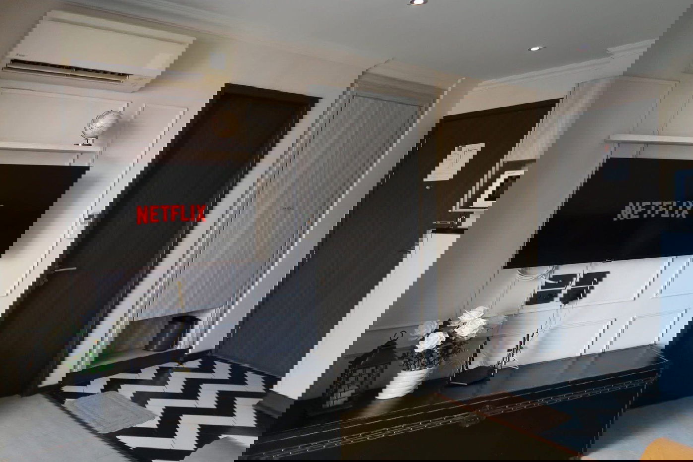 รูป เวเนเชี่ยน ซิกเนเจอร์ คอนโด รีสอร์ท พัทยา พัทยา – ขาย - รูปที่ 1/10