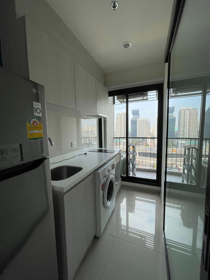picture @Condorental condo for rent Life Asoke - 8/9