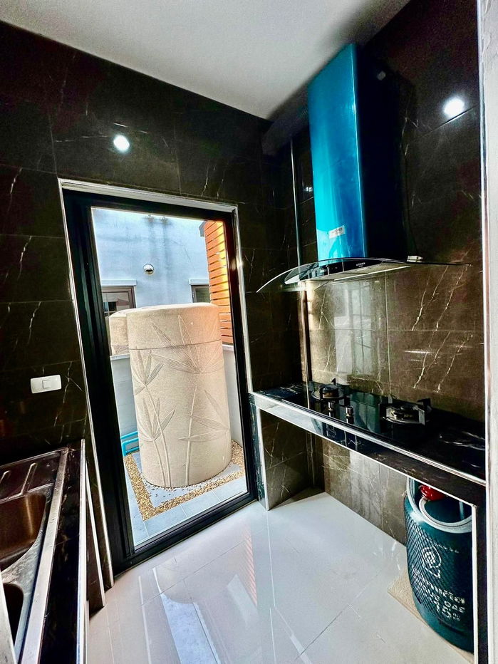 รูป ให้เช่าบ้านเดี่ยว 2 ชั้น หมู่บ้านหรู Grand Pleno พหลโยธิน–รังสิต บ้านหลังใหญ่ ฟังก์ชันครบ ทำเลพรีเมียมที่สุดในรังสิต ติดฟิวเจอร์พาร์ค - รูปที่ 11/19