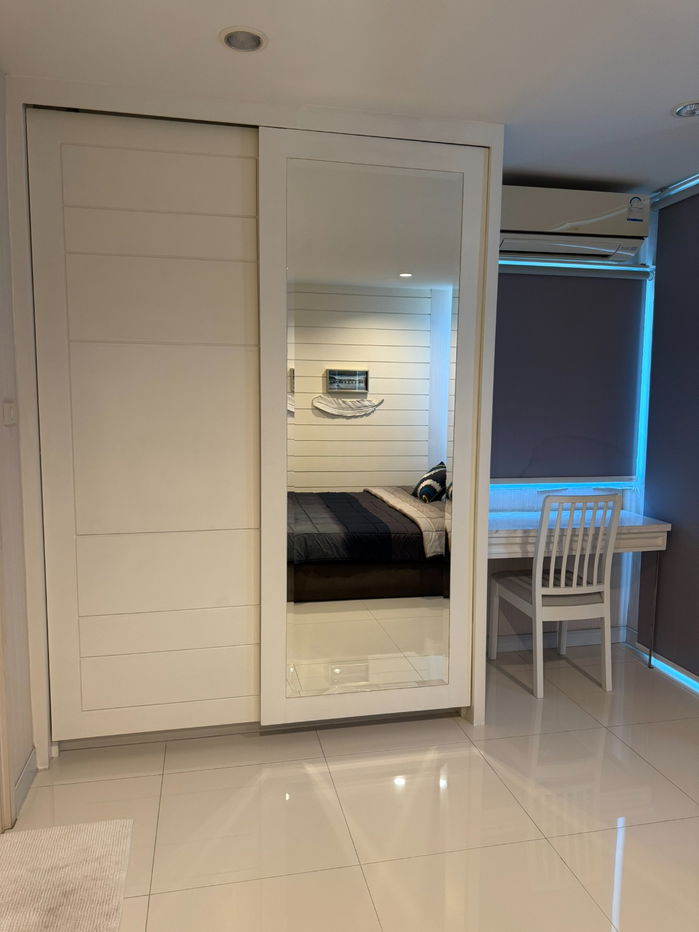 รูป ให้เช่าทาวน์โฮม 3 ชั้น 4 ห้องนอน ห้องน้ำในตัวทุกห้อง ตกแต่งหรู บรรยากาศหมู่บ้านเงียบสงบ - รูปที่ 6/27