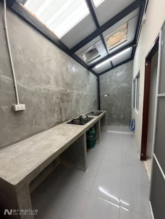 รูป 68121158 : ขายทาวน์เฮ้าส์ 2 ชั้น ขนาด 3 ห้องนอน บนที่ดิน 20.6 ตารางวา หมู่บ้านซื่อตรง ลีลาวดี ซอย พหลโยธิน 54/1 บ้านสวย น่าอยู่ ราคาดีๆ - รูปที่ 7/14