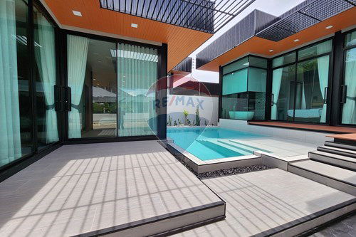 รูป [920611003-86] พูลวิลล่า สัตหีบ - รูปที่ 61/72