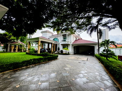 บ้านเดี่ยว ชลบุรี : ขายพูลวิลล่าหรูในพัทยา