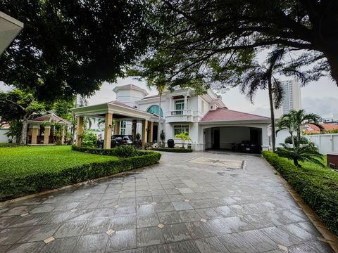 ขายพูลวิลล่าหรูในพัทยา