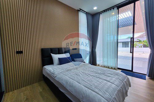 รูป [920611003-86] พูลวิลล่า สัตหีบ - รูปที่ 48/72