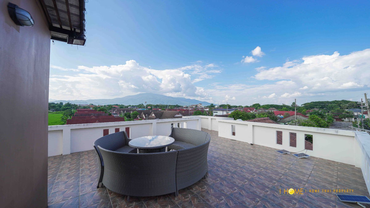 picture A two storey house for rent with 3 bedrooms,3 toilets and 1 kitchen. - 30/30