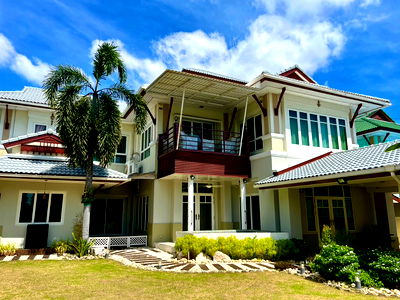 Houses for sale : Luxury Single House for Sale — 137 sq.wah 💎 Elegant European-style design at an unbeatable price! 💎