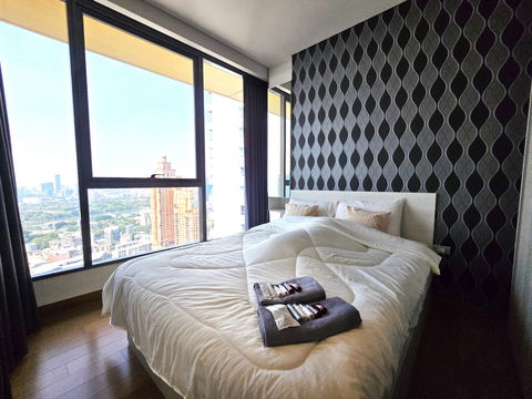 คอนโดรหรู แต่งสวย เดอะ ลุมพินี 24 ชั้น 31 วิวเมืองโล่งสบาย ทำเลใจกลางเมือง สุขุมวิทซอย 24 ห่างจาก BTS พร้อมพงษ์ เพียง 800 เมตร