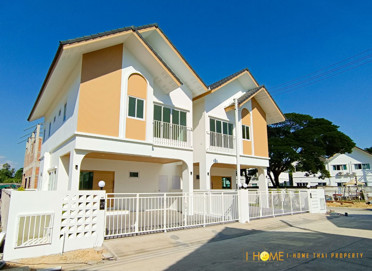 รูป ขายบ้านแฝดสองชั้น 3 ห้องนอน 3 ห้องน้ำ 1 ห้องครัว 2 ที่จอดรถ - รูปที่ 4/33