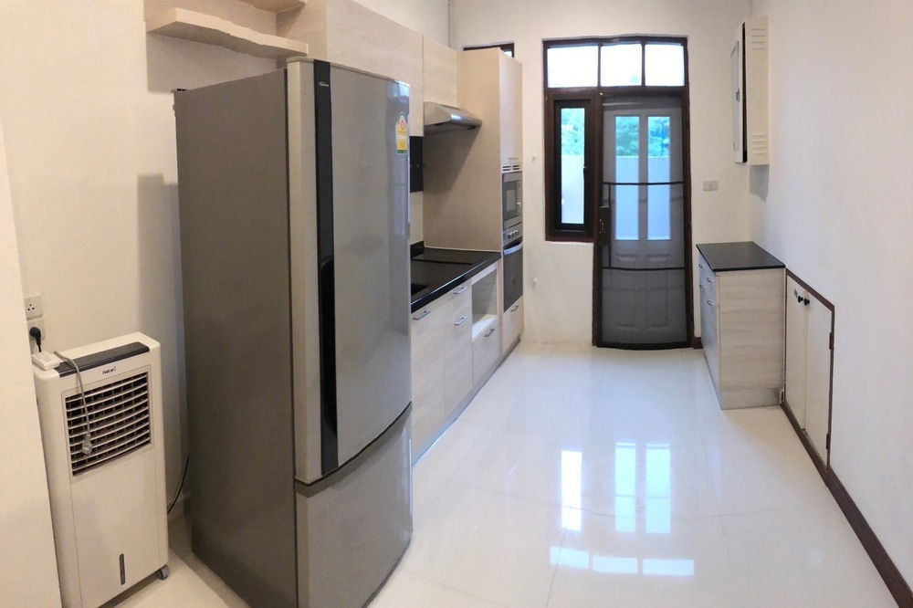 รูป ขายพร้อมผู้เช่า ทาวน์เฮ้าส์!! 4 ชั้น, หายาก!! 🔥 Code C20231000066.....Villa 49 Housing, 4 ห้องนอน, 4 ห้องน้ำ 1 ห้องแม่บ้าน, แต่งครบ, ราคาพิเศษ!!📣📣 - รูปที่ 11/12