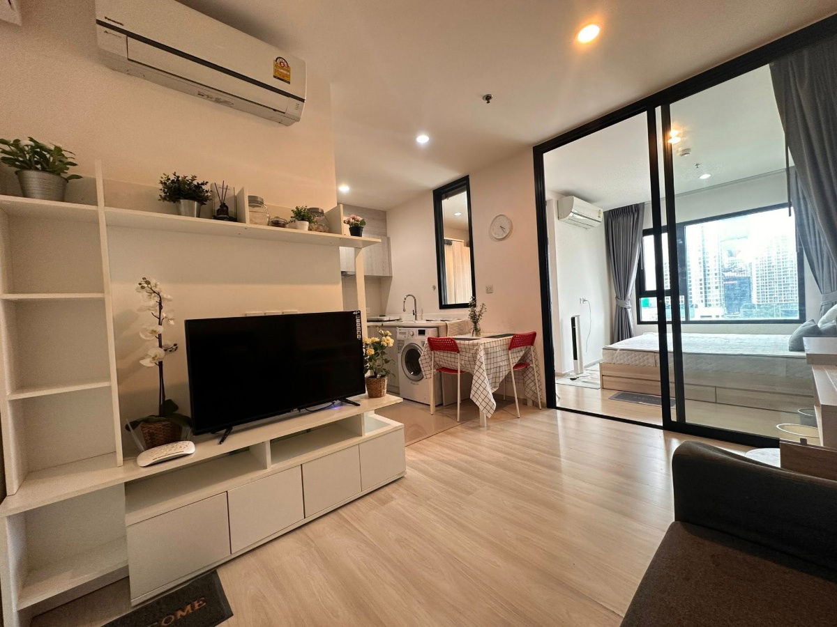 รูป Life Asoke คอนโดให้เช่า พร้อมเข้าอยู่ เฟอร์นิเจอร์ เครื่องใช้ไฟฟ้าครบ - รูปที่ 7/11