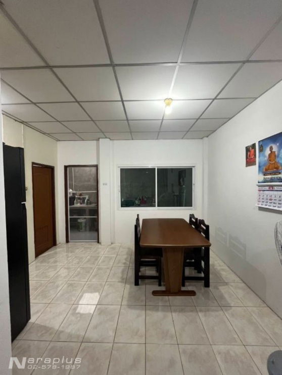 รูป 68121158 : ขายทาวน์เฮ้าส์ 2 ชั้น ขนาด 3 ห้องนอน บนที่ดิน 20.6 ตารางวา หมู่บ้านซื่อตรง ลีลาวดี ซอย พหลโยธิน 54/1 บ้านสวย น่าอยู่ ราคาดีๆ - รูปที่ 5/14