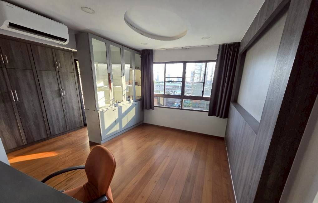 รูป ขายคอนโดห้องสไตล์ penthouse (สองห้องเชื่อม)  ติดถนน นราธิวาสราชนครินทร์  - รูปที่ 3/25