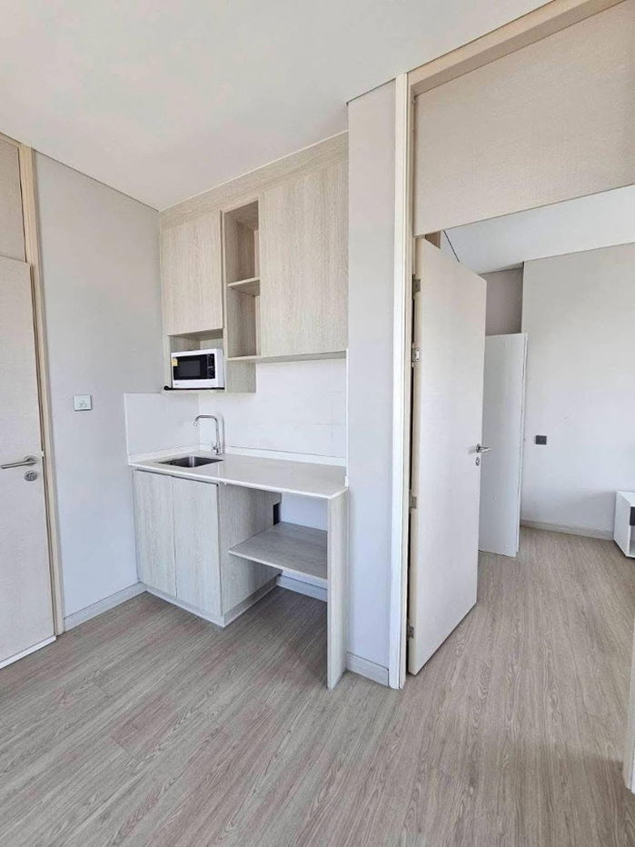 picture code : E176 Lumpini Park Phahon 32 - 5/18