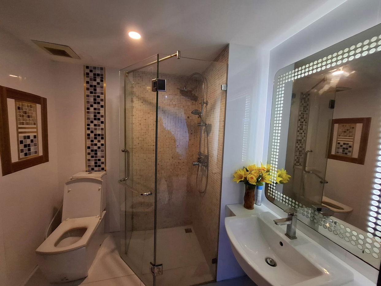 รูป คอนโด 2 ห้องนอนสไตล์โมเดิร์นให้เช่า – เซเรนิตี้ คอนโดมิเนียม - รูปที่ 11/13