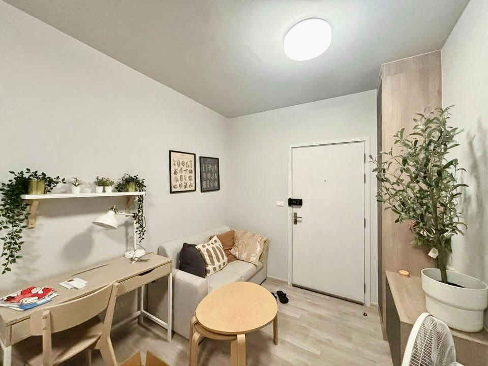 picture code : E195 Unio Ramkhamhaeng–Serithai - 6/6