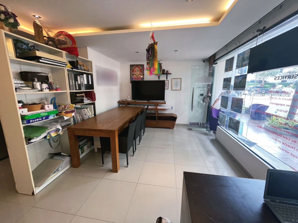 รูป KT0014📲LineID @556ryccg🏬ร้านค้าหนองกระบอก สุขุมวิทพัทยา87 The Blue Residence 33.5 ตรม แถมเฟอร์นิเจอร์และแอร์ - รูปที่ 2/6