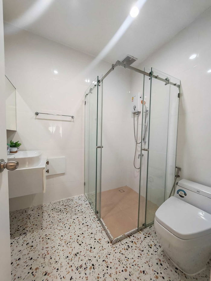 รูป ขายบ้านเดี่ยว2ชั้น พื้นที่ 100.2 ตร.ว.หมู่บ้านไอคอน ปิ่นเกล้า  ถ.พุทธมณฑลสาย 2 ต.ศาลาธรรมสพน์  อ.เทวีวัฒนา จ.กรุงเทพมหานคร - รูปที่ 5/8