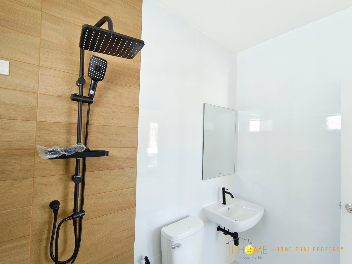 รูป ขายบ้านแฝดสองชั้น 3 ห้องนอน 3 ห้องน้ำ 1 ห้องครัว 2 ที่จอดรถ - รูปที่ 31/33