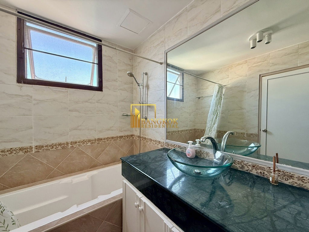 รูป Habitat | Superb 3 Bedroom Condo For Rent in Thonglor Area - BR4084CD - รูปที่ 28/48