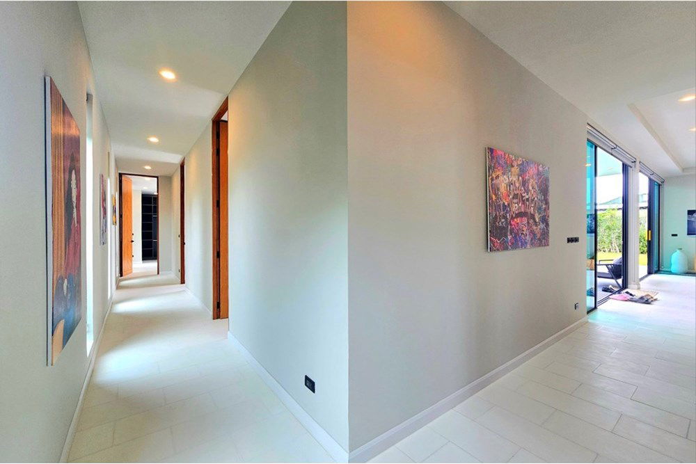 รูป [920601001-538] Brand New Modern Luxury Villa in Hua Hin 126 For Sale - รูปที่ 31/79