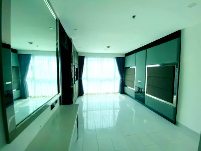 ขายคอนโด : Sky Residence (Amari Residence) Cozy 2-Bedroom with City View